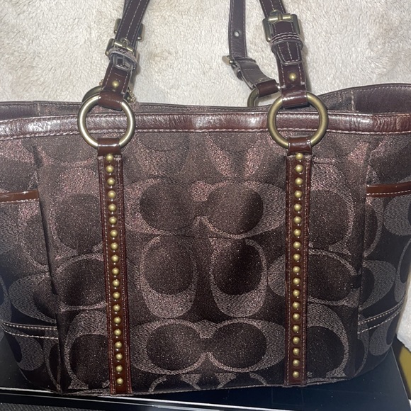 Authentic Coach Signature C Canvas w/ Leather Straps Purse Chocolate G0768-11505 - Picture 2 of 7